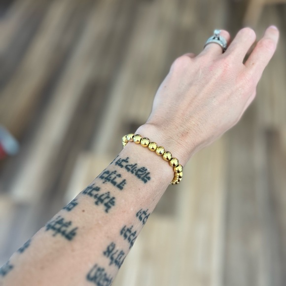 🌟Beautiful Handmade Bracelet 8mm Plated Hematite Sphere🌟 - Picture 2 of 4